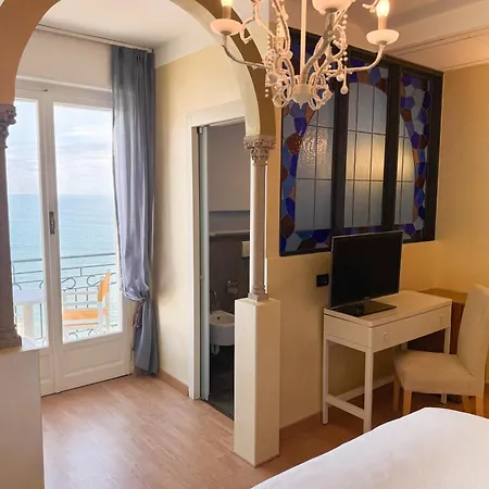 Hotell Jasmin Charme Diano Marina