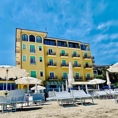 Jasmin Charme 迪亚诺马里纳