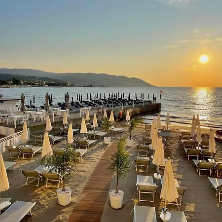 Ξενοδοχείο Jasmin Charme 4*