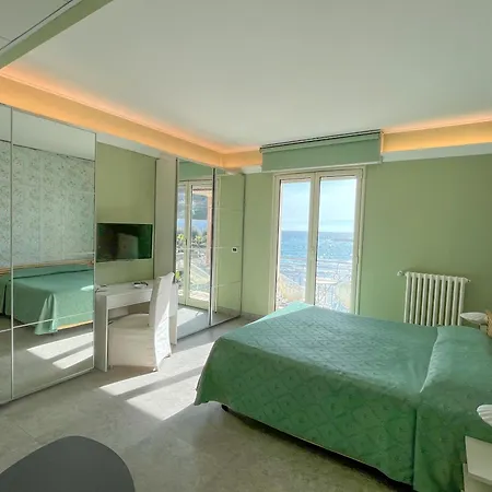 Jasmin Charme 4*