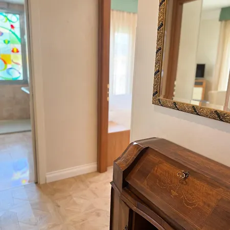 Jasmin Charme 迪亚诺马里纳